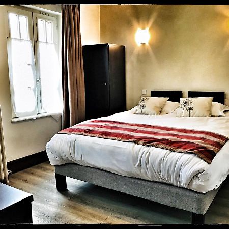 Logis Hotel La Foret Senonches Luaran gambar