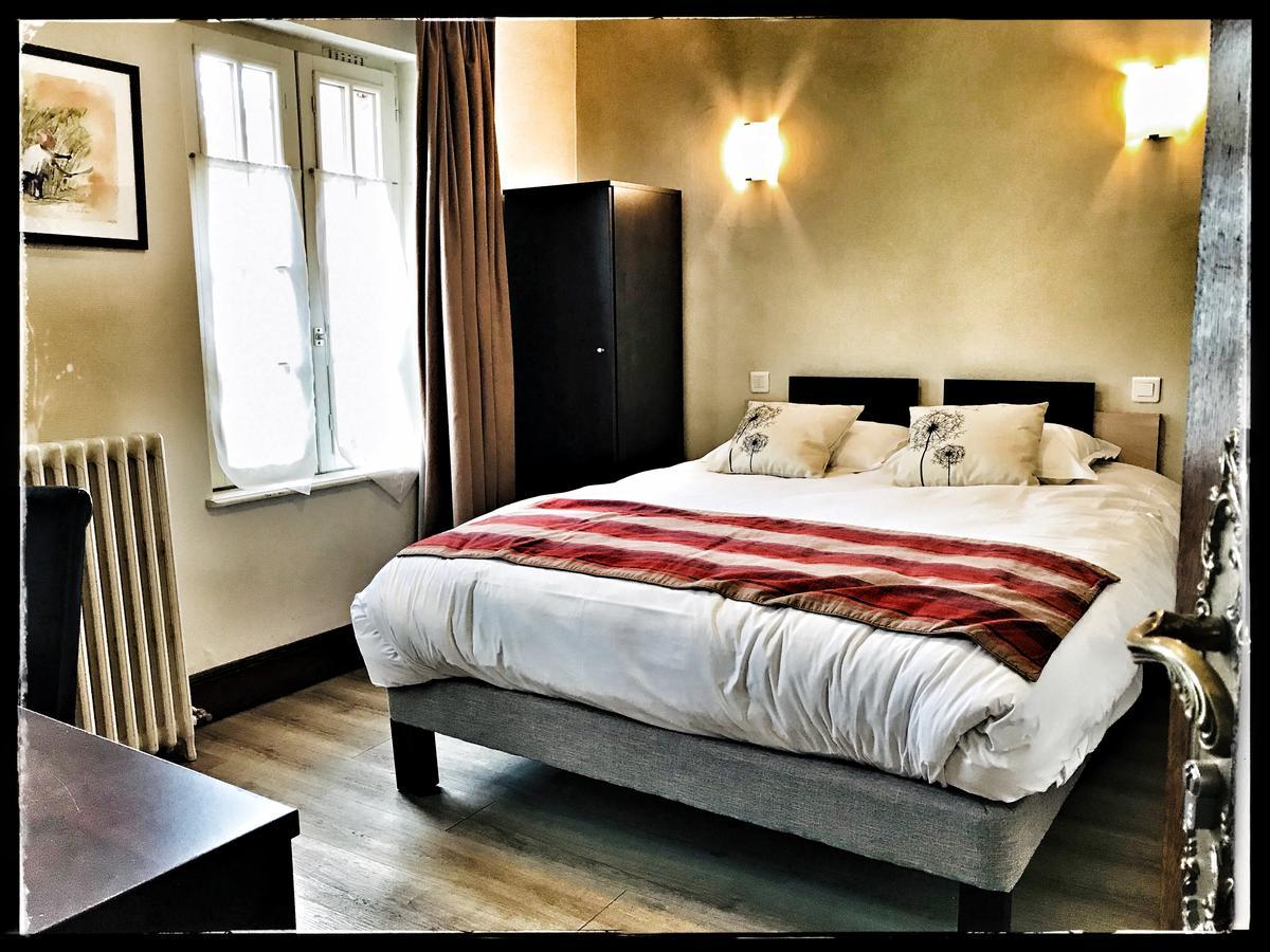 Logis Hotel La Foret Senonches Luaran gambar