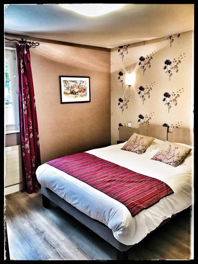 Logis Hotel La Foret Senonches Luaran gambar