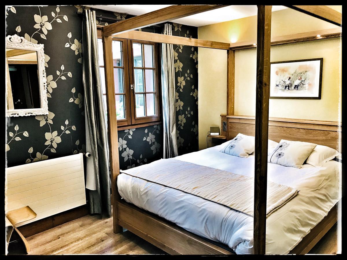 Logis Hotel La Foret Senonches Luaran gambar