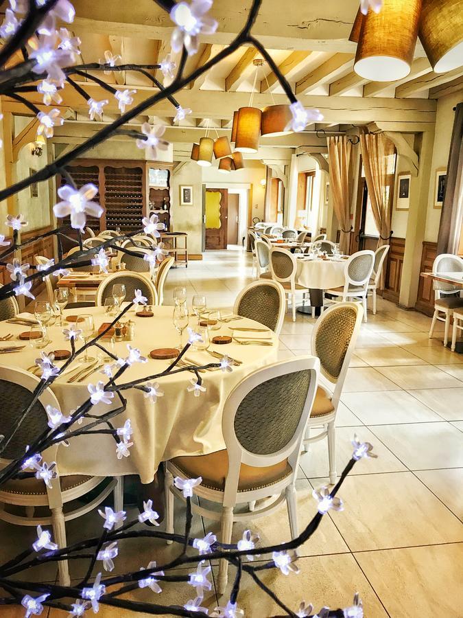 Logis Hotel La Foret Senonches Luaran gambar