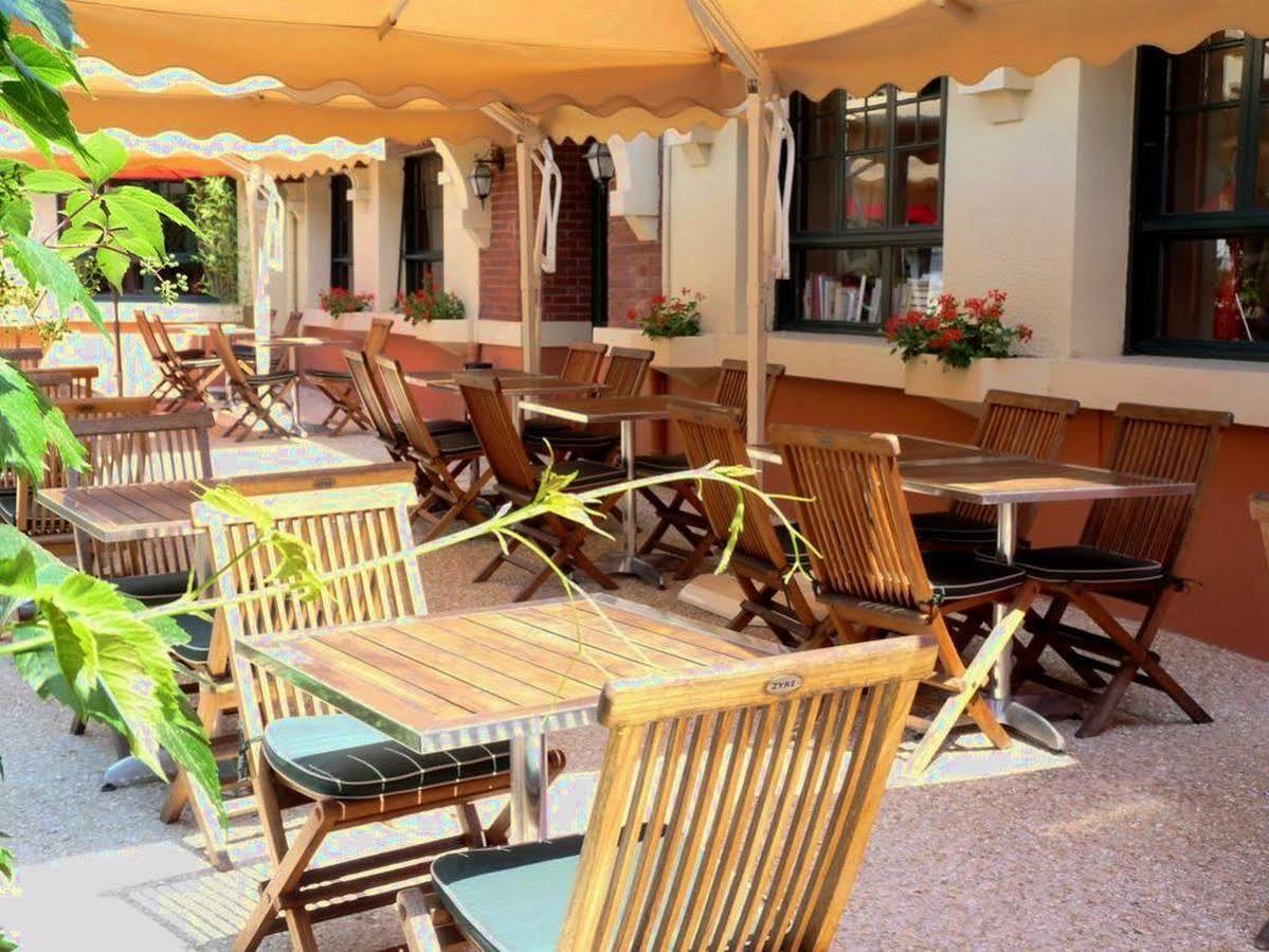 Logis Hotel La Foret Senonches Luaran gambar
